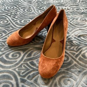 Beautiful suede heels